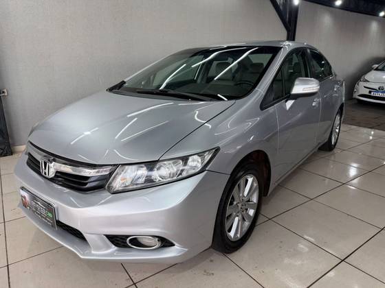 HONDA CIVIC 1.8 LXL SE 16V FLEX 4P MANUAL